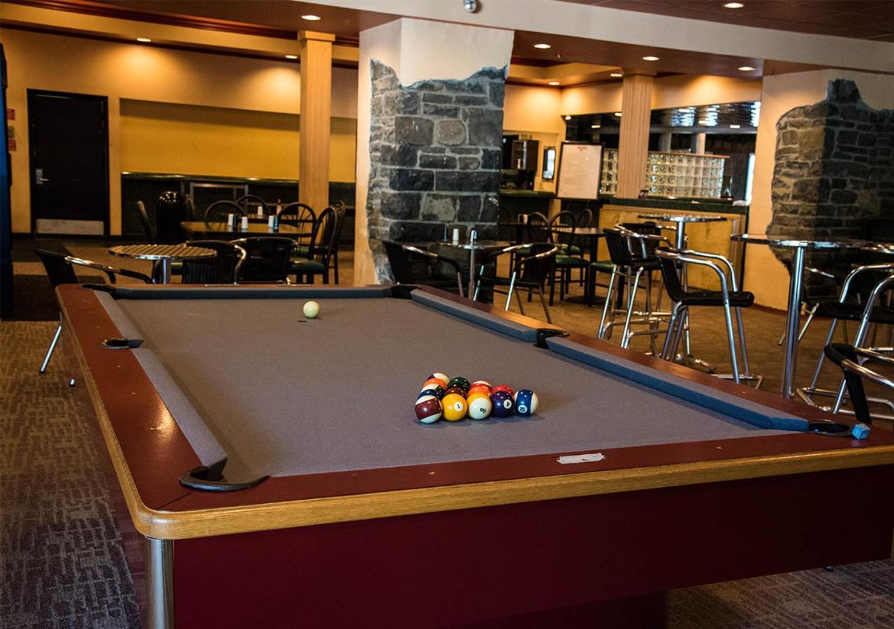 Pocono Palace 3*